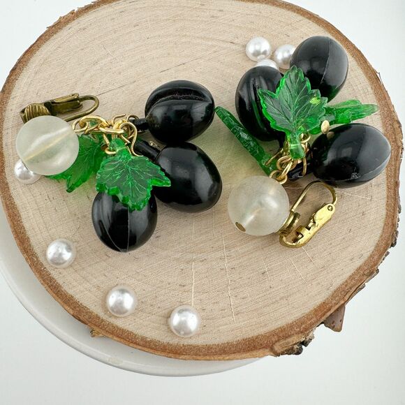 Vintage Lucite Black Plum Clip-On Earrings Summer Fruit - Picture 5 of 7